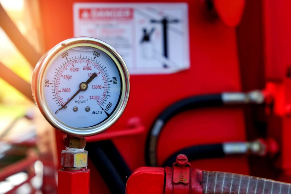 Red pressure testing gauge